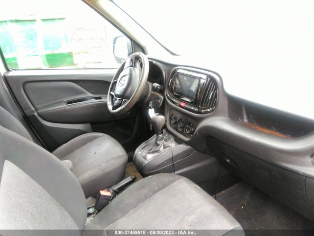 RAM Promaster City Cargo Van Tradesman 2015 ZFBERFAT0F6A81410 Image 5