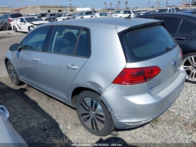 WVWKP7AU5GW909616 Volkswagen E-golf Se