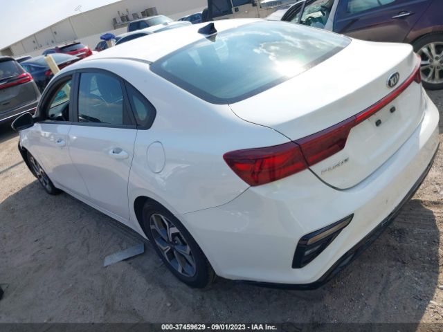 3KPF24AD9ME349474 KIA Forte Lxs