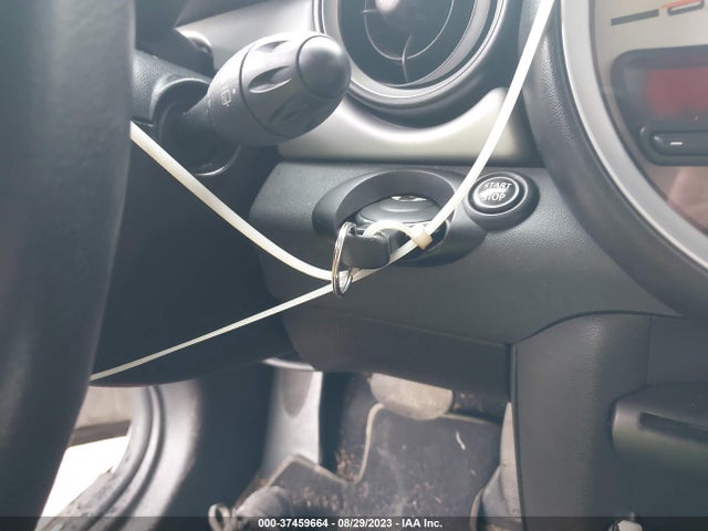 2011 MINI COOPER CLUBMAN WMWZF3C51BT188248 Photo 10