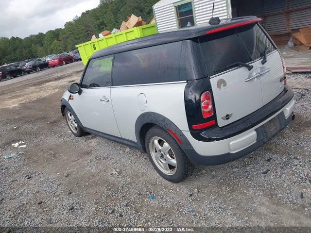 2011 MINI COOPER CLUBMAN WMWZF3C51BT188248 Photo 2