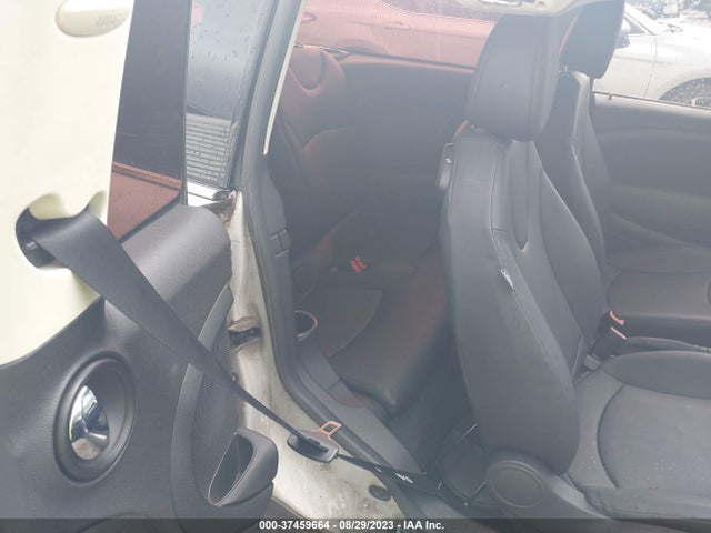 2011 MINI COOPER CLUBMAN WMWZF3C51BT188248 Photo 7