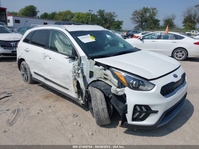 KNDCB3LC6L5371038 KIA NIRO LX