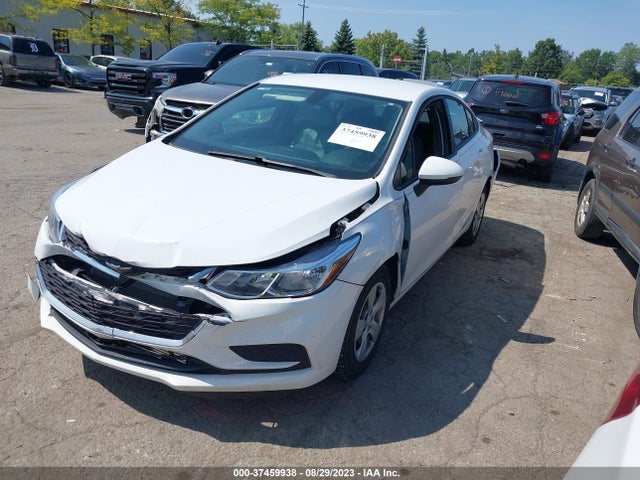 Chevrolet CRUZE LS 2018 1G1BC5SM8J7214815 Image 2