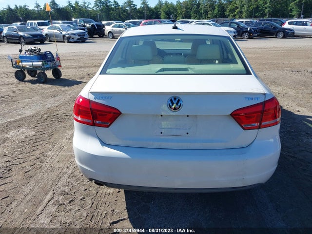 2012 VOLKSWAGEN PASSAT TDI SE W/SUNROOF VIN: 1VWBN7A37CC093255
