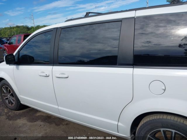 2C4RDGEG4JR282693 Dodge Grand Caravan Gt
