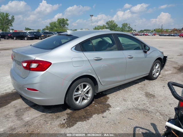 Chevrolet CRUZE LT 2018 1G1BE5SM3J7247571 Image 4