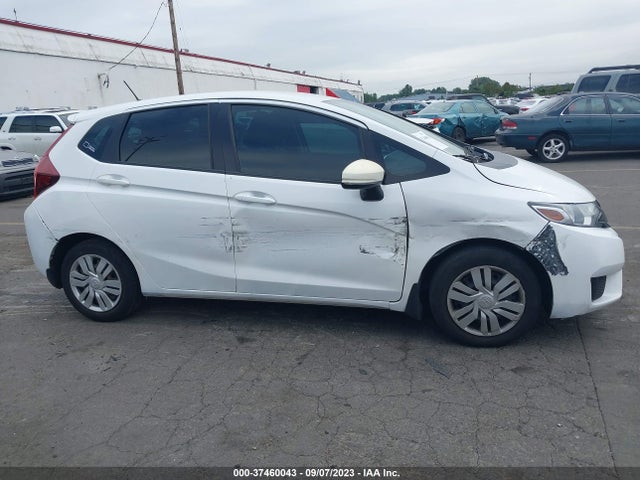Honda FIT LX 2015 3HGGK5H51FM724910 Image 13