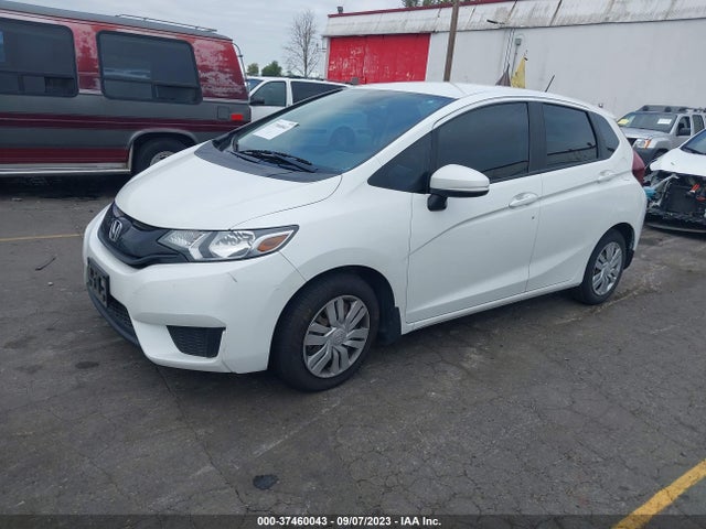 Honda FIT LX 2015 3HGGK5H51FM724910 Image 2