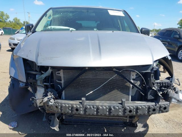 2C4RDGBG2FR516566 Dodge Grand Caravan Se