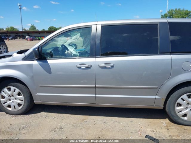 2C4RDGBG2FR516566 Dodge Grand Caravan Se