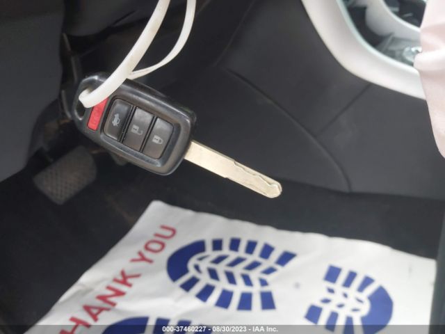 1HGCR2F39HA272571 Honda Accord Sedan Lx