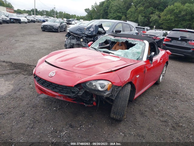 Fiat 124 Spider 2018 JC1NFAEK3J0137713 Image 2