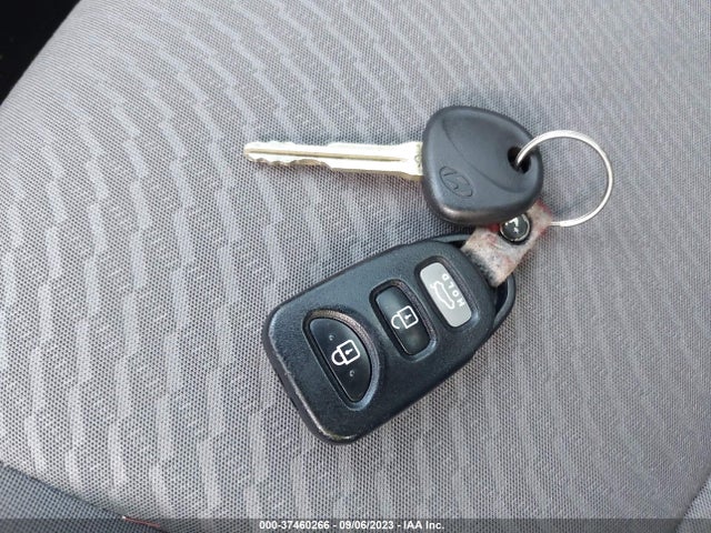 2014 HYUNDAI ELANTRA SE VIN: KMHDH4AE7EU166667