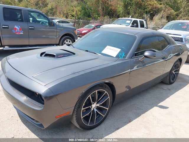 Dodge Challenger 392 Hemi Scat Pack Shaker 2016 2C3CDZFJ0GH284567 Image 2