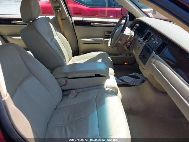 2006 LINCOLN TOWN CAR SIGNATURE LIMITED VIN: 1LNHM82V96Y642057