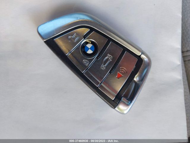 WBAJA9C5XJB032843 BMW 5 Series 530e Iperformance