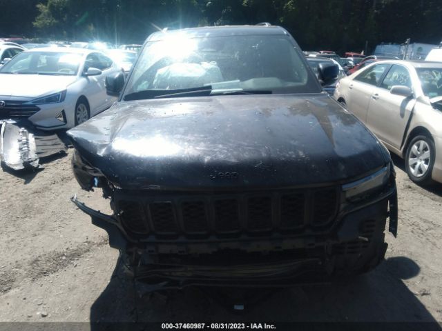 1C4RJHAG0P8706329 Jeep Grand Cherokee Altitude
