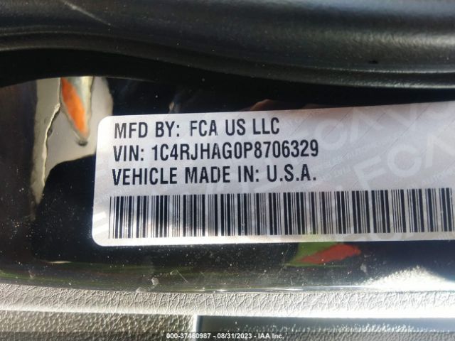 1C4RJHAG0P8706329 Jeep Grand Cherokee Altitude