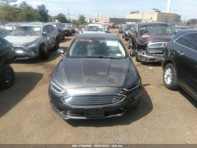 3FA6P0HD6JR265977 Ford FUSION SE