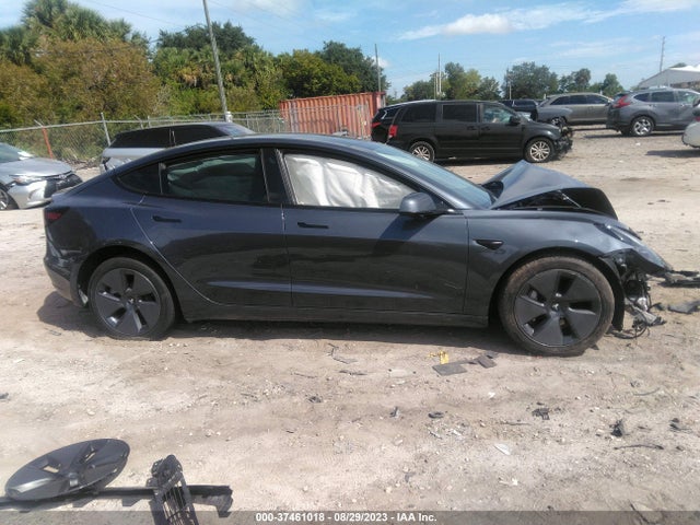 Tesla Model 3 Long Range 2022 5YJ3E1EB5NF311804 Image 11