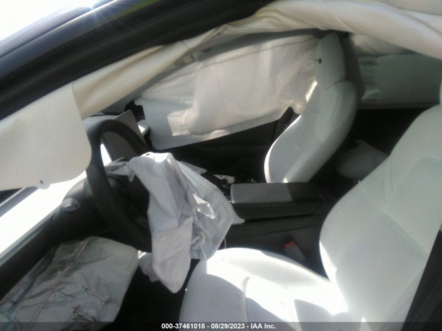 Tesla Model 3 Long Range 2022 5YJ3E1EB5NF311804 Image 5
