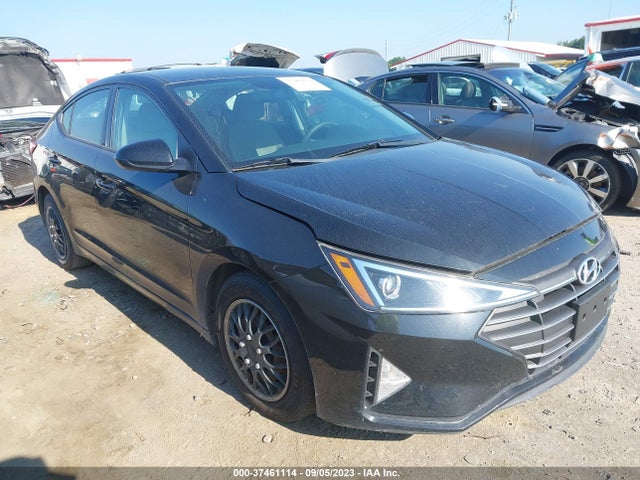 2019 5NPD74LF2KH465079 main image