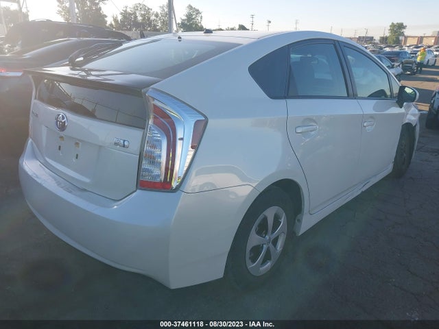 Toyota Prius Four 2015 JTDKN3DU1F1983329 Image 4