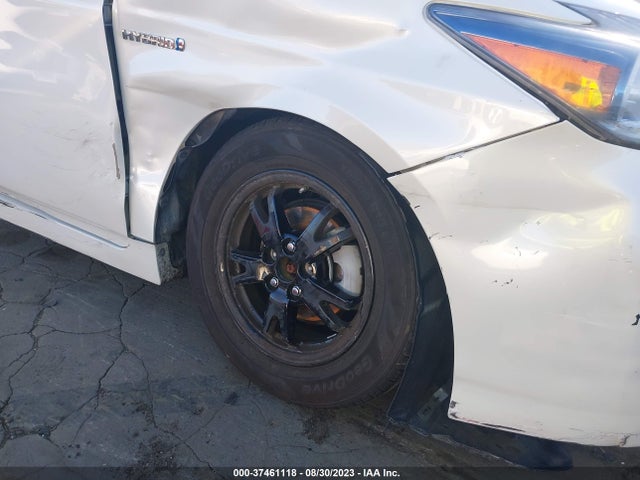 Toyota Prius Four 2015 JTDKN3DU1F1983329 Image 6