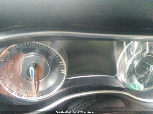 Chrysler 300 Limited 2018 2C3CCAEG3JH129920 Image 14