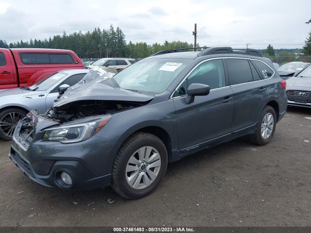 Subaru Outback Premium 2018 4S4BSACC9J3356358 Image 2