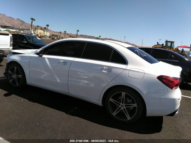W1K3G4FB7NJ369793 Mercedes-Benz A-class A 220