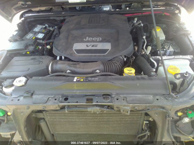 1C4BJWEG0HL601112 Jeep Wrangler Unlimited Sahara