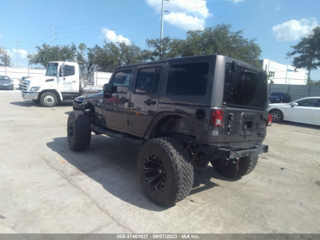 1C4BJWEG0HL601112 Jeep Wrangler Unlimited Sahara