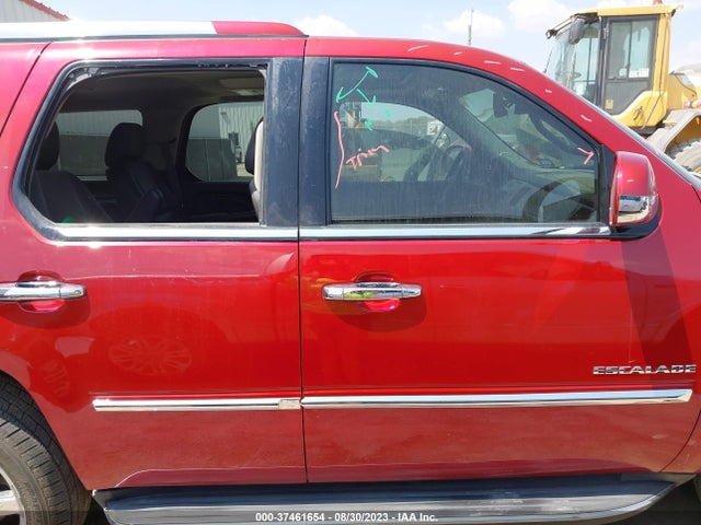 1GYS3BEFXER168203 Cadillac Escalade Luxury