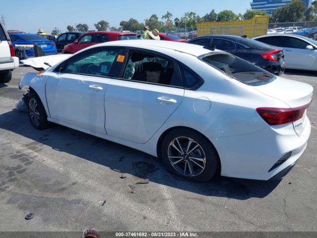 3KPF24AD1PE525860 KIA Forte Lxs