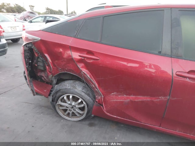 Toyota Prius Four 2016 JTDKARFU8G3513753 Image 6