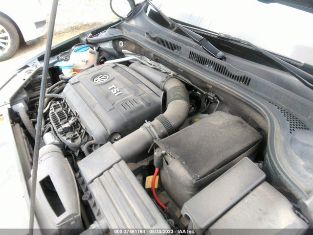 3VWD17AJ3GM267653 Volkswagen Jetta Sedan 1.8t Sport