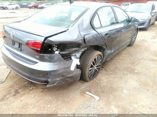 3VWD17AJ3GM267653 Volkswagen Jetta Sedan 1.8t Sport