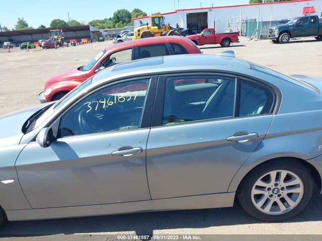 2006 BMW 3 SERIES 325I VIN: WBAVB17576NK33325