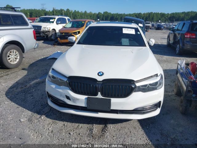WBAJA9C56JB032970 BMW 5 Series 530e Iperformance
