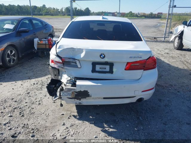 WBAJA9C56JB032970 BMW 5 Series 530e Iperformance