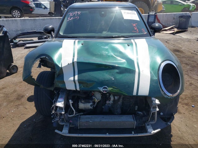 Mini Clubman Cooper 2019 WMWLN5C53K2E34682 Image 13