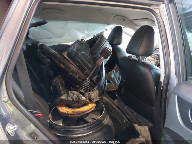 2018 NISSAN ROGUE SL VIN: 5N1AT2MVXJC777570