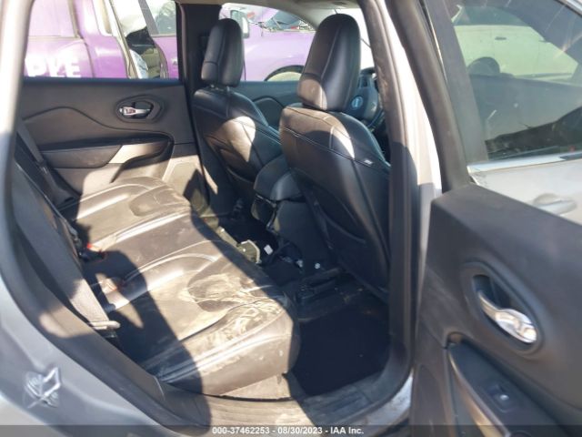 1C4PJLLB8KD332693 Jeep Cherokee Latitude Plus