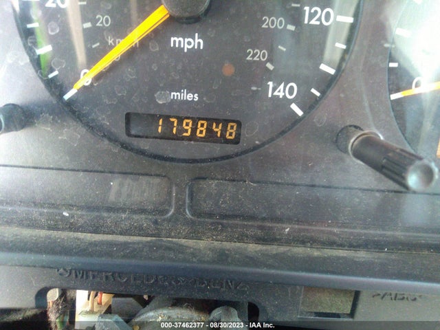 2000 MERCEDES-BENZ M-CLASS VIN: 4JGAB54E6YA165635