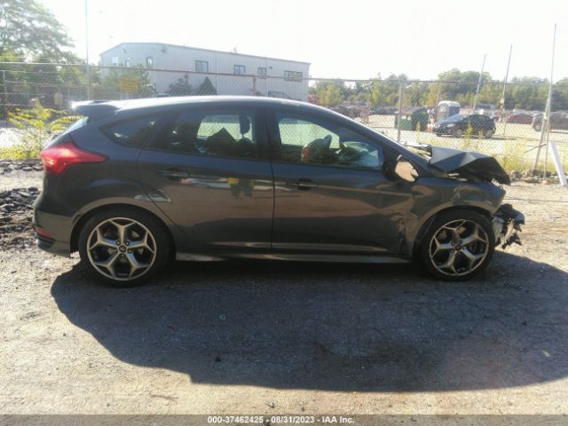 1FADP3L98GL381121 Ford FOCUS ST