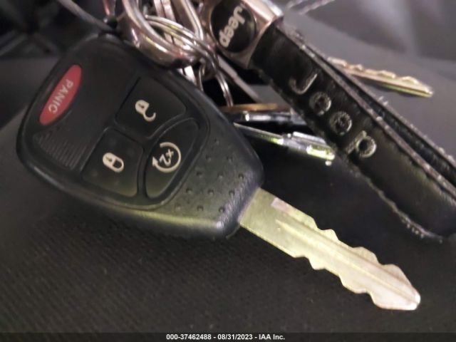 1C4BJWEG5HL661712 Jeep Wrangler Unlimited Sahara