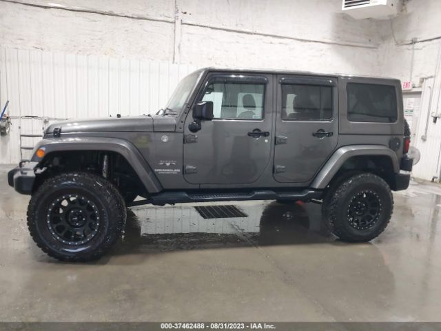 1C4BJWEG5HL661712 Jeep Wrangler Unlimited Sahara