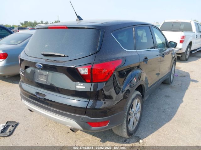 1FMCU0GD8KUB56448 Ford ESCAPE SE